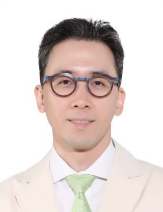 Seung-Hwan Lee