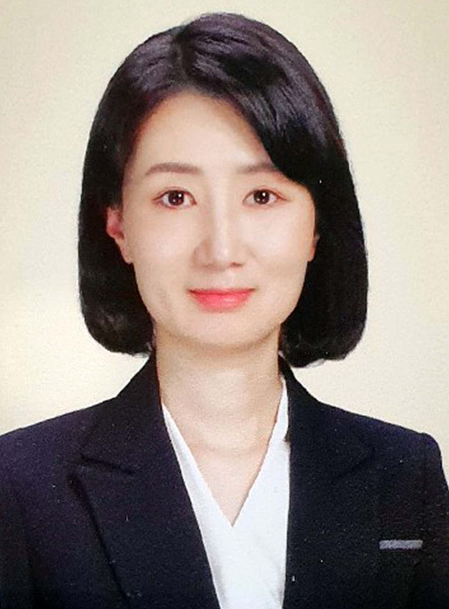 Yun-Hee Lee