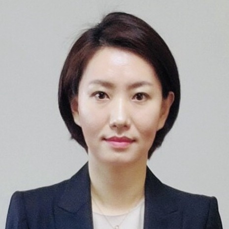 Eun Young Lee
