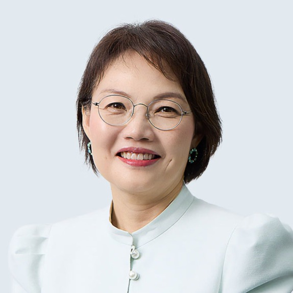 Kyung Mee KIm
